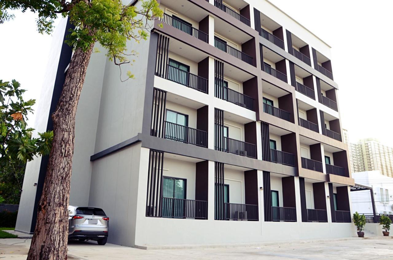 Re Riva Daire Bangkok Dış mekan fotoğraf